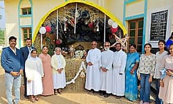 Christmas: ಚಾಮರಾಜನಗರದಲ್ಲಿ ಮಧ್ಯರಾತ್ರಿ ಕ್ರೈಸ್ತರಿಂದ ಚರ್ಚ್‌ಗಳಲ್ಲಿ ವಿಶೇಷ ಪ್ರಾರ್ಥನೆ