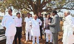 ಹಾವೇರಿ; ಮರಳು ಕದಿಯೋದು ನಿಮಗೆ ಗೊತ್ತಾಗಲ್ವಾ?: ಅಧಿಕಾರಿಗಳ ವಿರುದ್ಧ ಸಚಿವ ಕಿಡಿ