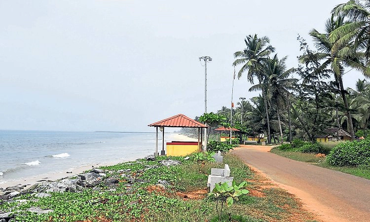 Nagoor: ಹೊಸಹಿತ್ಲು ಬೀಚ್‌ಗೆ ಬೇಕಿದೆ ಕಾಯಕಲ್ಪ