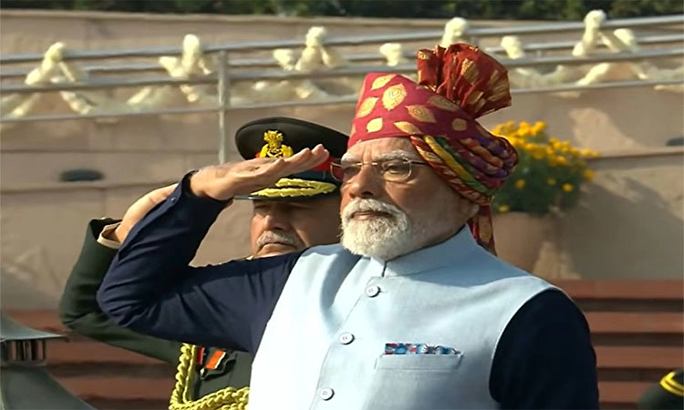 77th Republic Day: ಗಮನ ಸೆಳೆದ ಪ್ರಧಾನಿ ಮೋದಿಯವರ ಆಕರ್ಷಕ ಪೇಟ
