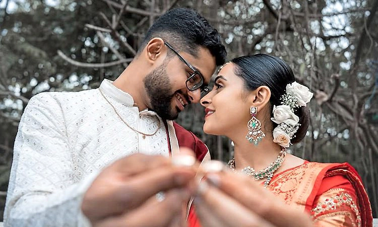 Sanjana Burli: ಸದ್ದಿಲ್ಲದೆ ಎಂಗೇಜ್‌ಮೆಂಟ್‌ ಮಾಡಿಕೊಂಡ ʼಶ್ರೀಗಂಧದ ಗುಡಿʼ ಖ್ಯಾತಿಯ ಸಂಜನಾ