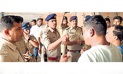 ಅಕ್ರಮ 10 ಬಾಂಗ್ಲಾ ನಿವಾಸಿಗಳು ವಶಕ್ಕೆ