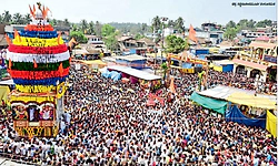 ಶಿರಸಿ: ಗದ್ದುಗೆಯೇರಿದ ಮಾರಿಕಾಂಬೆ- ದೇವಿಯ ಶೋಭಾಯಾತ್ರೆ ಸಂಭ್ರಮ