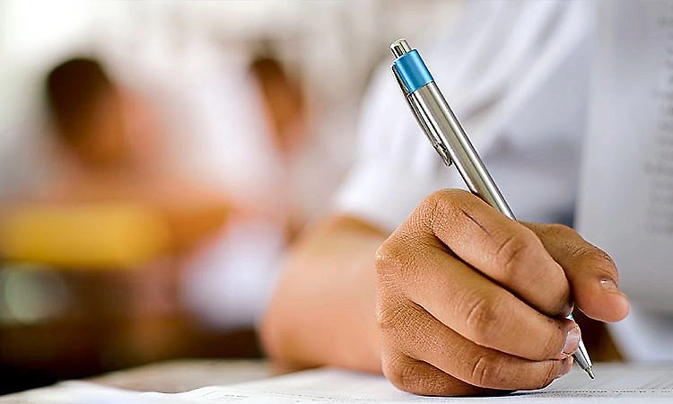 SSLC EXAM: ತೃತೀಯ ಭಾಷೆ ಪರೀಕ್ಷೆ ದಿನಾಂಕ ಬದಲಾವಣೆ; ಮಾ. 31ಕ್ಕೆ ಪರೀಕ್ಷೆ ಮುಂದೂಡಿಕೆ