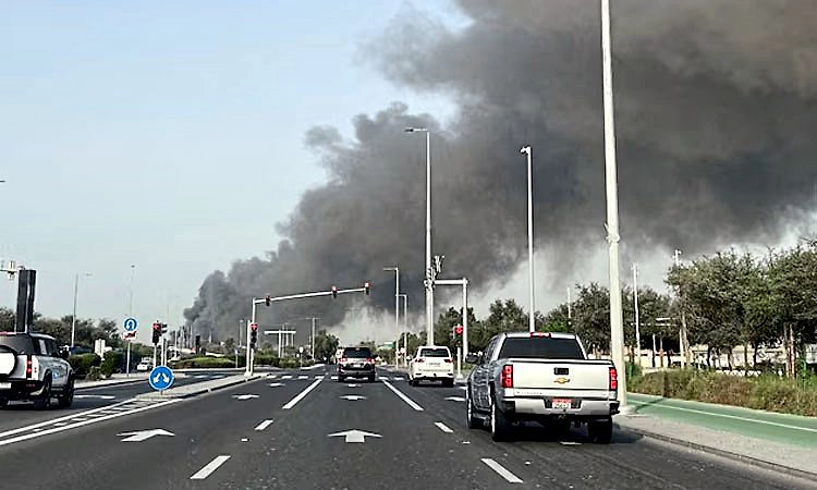 Abu Dhabi: ಕ್ಷಿಪಣಿ ಅವಶೇಷಗಳು ಬಿದ್ದು ಭಾರತೀಯ ಸೇರಿ ಇಬ್ಬರು ಮೃತ್ಯು