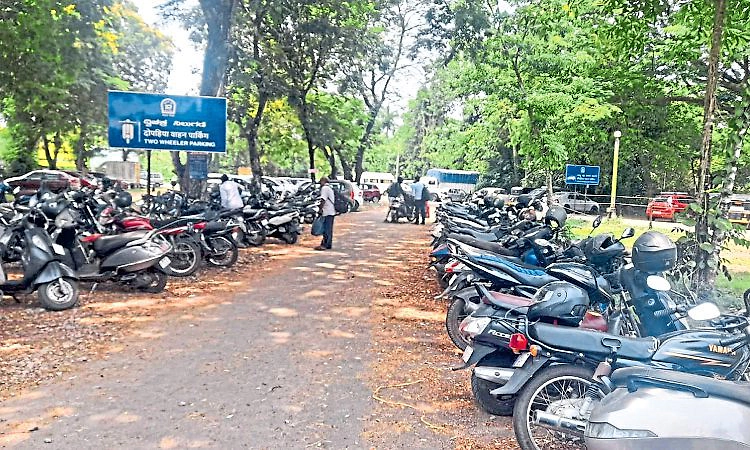 ಇಂದ್ರಾಳಿ ರೈಲು ನಿಲ್ದಾಣ: ಪಾರ್ಕಿಂಗ್‌ ಅವ್ಯವಸ್ಥೆ