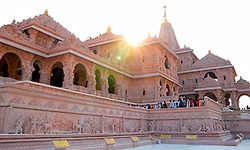 Uttar Pradesh: ಅಯೋಧ್ಯೆಯಲ್ಲಿ ಬಿಸಿಲ ಧಗಧಗ: ರಾಮಮಂದಿರಕ್ಕೆ ಭಕ್ತರ ಭೇಟಿ ಇಳಿಮುಖ