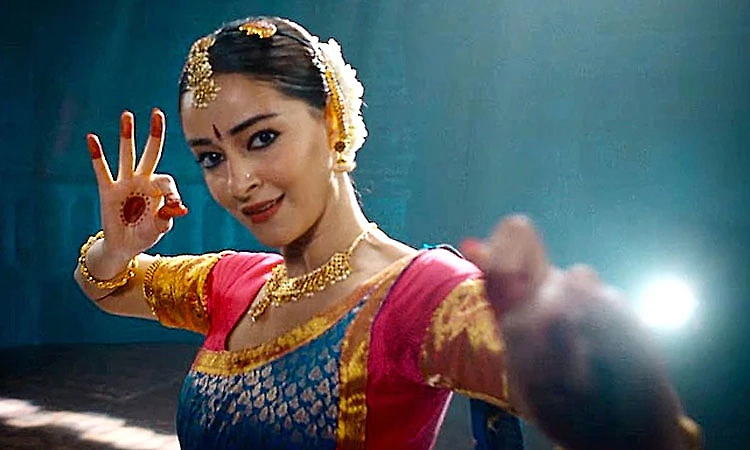 Ananya Panday’s Bharatanatyam fusion dance in Chand Mera Dil sparks online debate