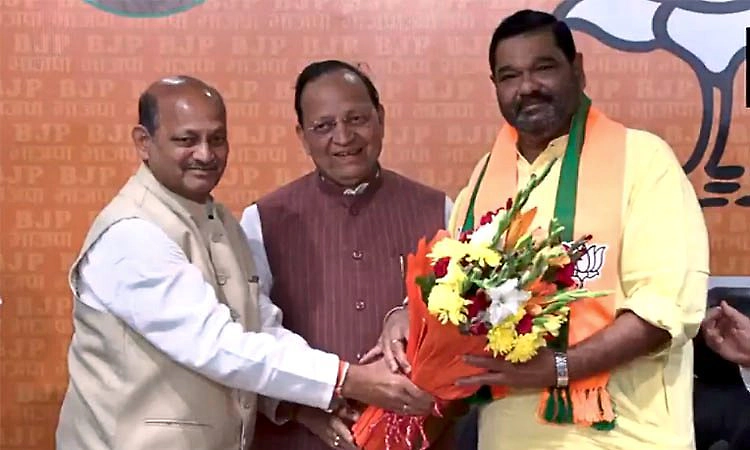 ಬಿಜೆಪಿ ಸೇರಿದ ಬಿಜೆಡಿಯ ಹಿರಿಯ ನಾಯಕ ದೇಬಾಶಿಶ್ ಸಮಂತರಾಯ್