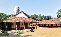 Mangaluru: ಶಾಲೆಗಳಲ್ಲಿ ಮಳೆಗಾಲದ ಸುರಕ್ಷೆಗೆ ಬೇಕು ಆದ್ಯತೆ