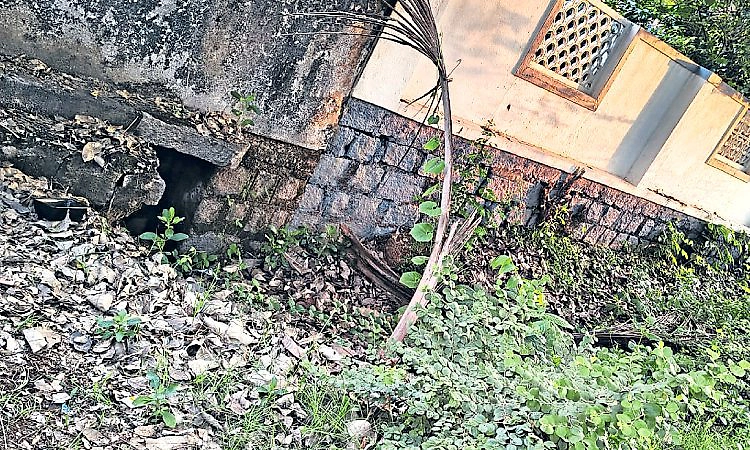 Udupi: ಮಳೆಗಾಲ ಸಮೀಪಿಸುತ್ತಿದ್ದರೂ ತೋಡು ಸ್ವಚ್ಛತೆಯ ಕಾರ್ಯ ನಿಧಾನ