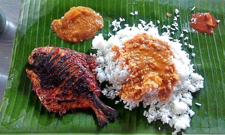 Maach bhaat: ಪಶ್ಚಿಮ ಬಂಗಾಳದ ಕ್ಯಾಂಟೀನ್‌ಗಳಲ್ಲಿ ಇನ್ನು ಕೇವಲ 5 ರೂ.ಗೆ ಮೀನು ಊಟ