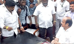 ಎಐಎಡಿಎಂಕೆಗೆ ಮತ್ತೆ ಶಾಕ್: 2 ದಿನದಲ್ಲಿ 4 ಶಾಸಕರ ಪದತ್ಯಾಗ