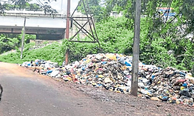 Bantwal: ನೇತ್ರಾವತಿ ತೀರದಲ್ಲಿ ತ್ಯಾಜ್ಯ ರಾಶಿ