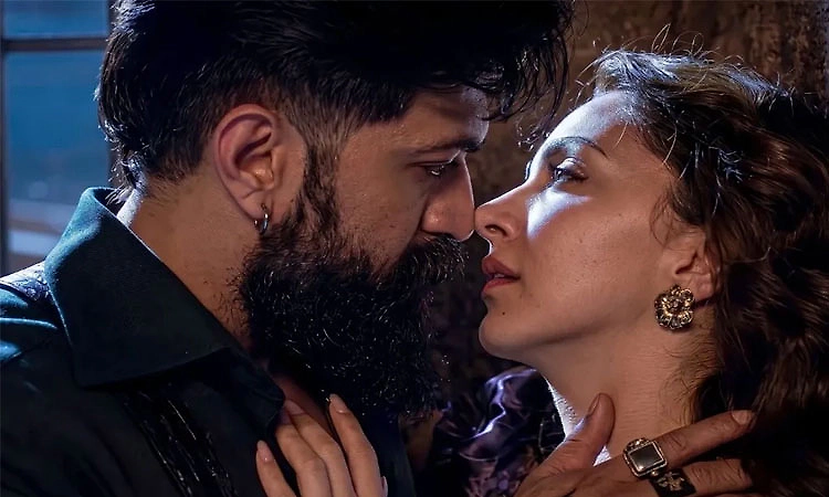 Toxic mania grips theatres: How are ‘Raya’ and ‘Ticket’ stories? Here’s what audiences are saying