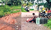 Khambadakone: ಸೌಲಭ್ಯಗಳಿಲ್ಲದೆ ಸ್ತಬ್ಧವಾದ ವಾರದ ಸಂತೆ!