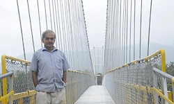 Bridge Man of India: ತೂಗು ಸೇತುವೆ ಸರದಾರ ಗಿರೀಶ್‌