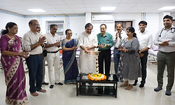 ದಶಮಾನೋತ್ಸವ ಸಂಭ್ರಮದಲ್ಲಿರುವ ಆಳ್ವಾಸ್ ಸಹಕಾರ ಸಂಘದಿಂದ ಡಯಾಲಿಸಿಸ್ ಯಂತ್ರಗಳ ಕೊಡುಗೆ