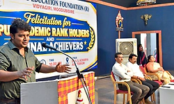 ಪಿಯುಸಿ, ಸಿಎ ಪರೀಕ್ಷೆಯಲ್ಲಿ ಉತ್ತೀರ್ಣರಾಗಿ ರ‍್ಯಾಂಕ್‌ ಗಳಿಸಿದ ವಿದ್ಯಾರ್ಥಿಗಳಿಗೆ ಸನ್ಮಾನ