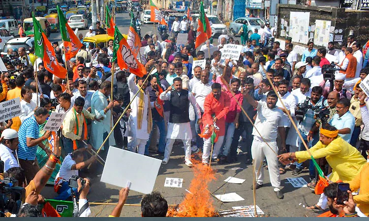 ಮೋದಿ ವಿರುದ್ಧ ಖರ್ಗೆ ವಿವಾದಾತ್ಮಕ ಹೇಳಿಕೆಗೆ BJP ಆಕ್ರೋಶ: ಪ್ರತಿಭಟನೆ, ಕ್ಷಮೆಯಾಚನೆಗೆ ಆಗ್ರಹ