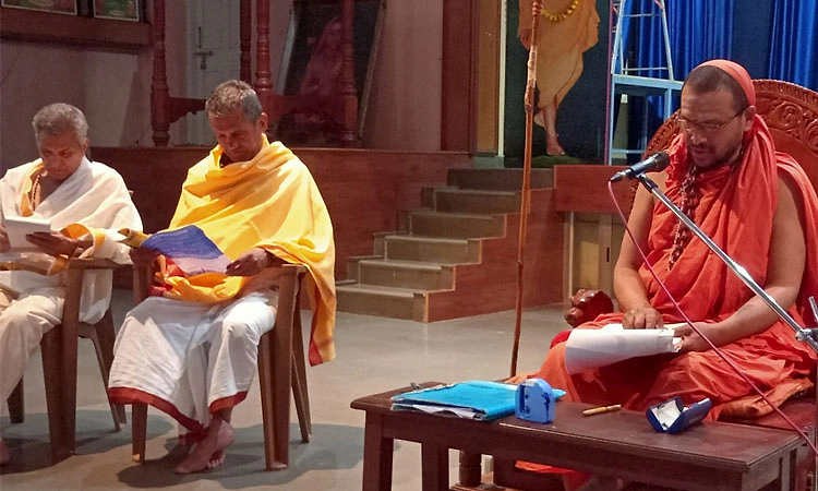 ನ. 3ರ ರಾಷ್ಟ್ರೀಯ ಹೆದ್ದಾರಿ ತಡೆ ಹೋರಾಟ: ಶಾಂತಿಯುತವಾಗಿ ನಡೆಸಲು ಸ್ವರ್ಣವಲ್ಲೀ ಶ್ರೀ ಕರೆ