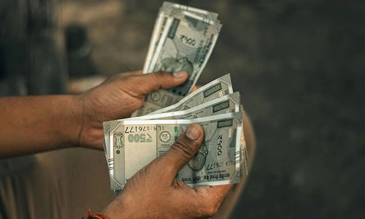 ಹೆಚ್ಚುವರಿ ಅತಿಥಿ ಉಪನ್ಯಾಸಕರಿಗೆ ಸಿಗದ ಸಂಬಳ