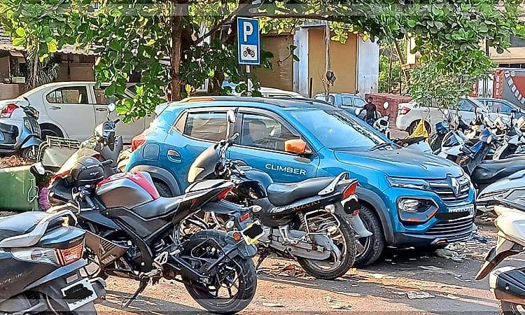 Vitla: ಪಾರ್ಕಿಂಗ್ ಸಮಸ್ಯೆ: ಸಭಾಂಗಣದ ಪರವಾನಿಗೆ ಮರುಪರಿಶೀಲಿಸಲು‌ ಪೊಲೀಸರಿಂದ ಪತ್ರ