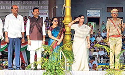 Republic Day: ಒಗ್ಗಟ್ಟು,ಏಕತೆಯಿಂದ ಸದೃಢ ರಾಷ್ಟ್ರ ನಿರ್ಮಾಣ: ಸಚಿವೆೆ ಲಕ್ಷ್ಮೀ ಹೆಬ್ಬಾಳ್ಕರ್