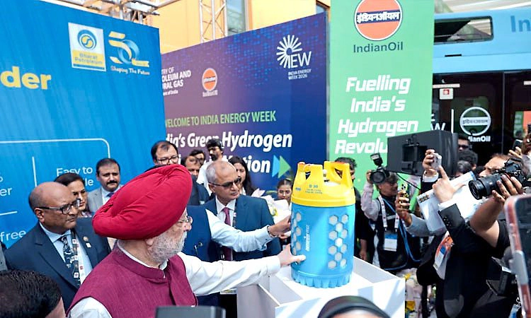 India Energy Week: ಬರಲಿದೆ ಭಾರತ್‌ ಗ್ಯಾಸ್‌ ಲೈಟ್‌ ಸಿಲಿಂಡರ್‌!