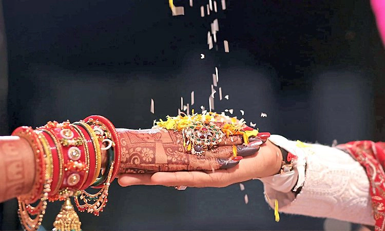 Madhya Pradesh: ಈ ಗ್ರಾಮದಲ್ಲಿ ಪ್ರೀತಿಸಿ ಮದುವೆಯಾದರೆ ಪೋಷಕರಿಗೆ ಶಿಕ್ಷೆ!