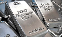 40500 ರೂ. ಏರಿದ ಬೆಳ್ಳಿ ದರ ದಿಲ್ಲೀಲಿ 1 ಕೇಜಿಗೆ 3.7 ಲಕ್ಷ ರೂ.