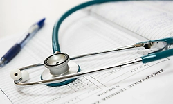 ಹಳ್ಳಿ ಸೇವೆ ಮಾಡದ ಯುವ ವೈದ್ಯರಿಗೆ 15 ಲಕ್ಷ ರೂ. ದಂಡ