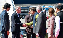 4 ದಿನದ ಪ್ರವಾಸಕ್ಕಾಗಿ ಭಾರತ ಬಂದಿಳಿದ ಕೆನಡಾ ಪಿಎಂ ಕಾರ್ನಿ