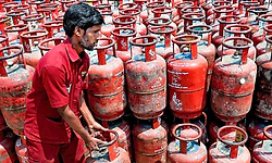 ಮತ್ತೆ ರಾಜ್ಯಗಳಿಗೆ ಶೇ.20 ವಾಣಿಜ್ಯ ಎಲ್‌ಪಿಜಿ ಪೂರೈಕೆ: ಕೇಂದ್ರ