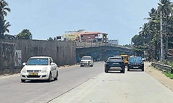 Wrong-side driving continues at Kottara Chowki junction; no solution yet