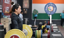 ಭುಜಕ್ಕೆ ಗಾಯ: ಏಷ್ಯನ್‌ ವೇಟ್‌ ಲಿಫ್ಟಿಂಗ್‌ನಿಂದ ಚಾನು ಹೊರಕ್ಕೆ   