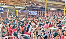 ಕುಕ್ಕೆ ಶ್ರೀ ಸುಬ್ರಹ್ಮಣ್ಯ ದೇವಸ್ಥಾನ: ಭಕ್ತರ ಸಂದಣಿ