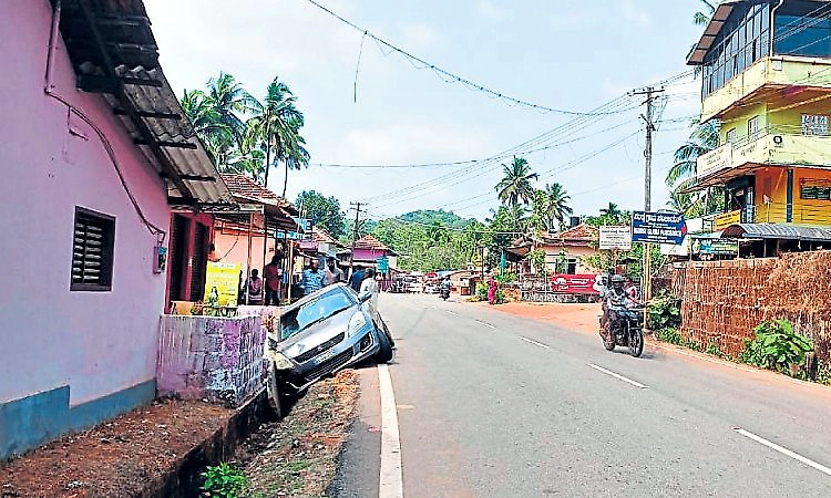 ವಂಡ್ಸೆ: ವಾಹನಗಳ ವೇಗಕ್ಕೆ ಬೇಕಿದೆ ಬ್ರೇಕ್‌
