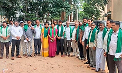 ಬಿಡದಿ ಟೌನ್‌ಶಿಪ್‌ ಗಲಭೆ: ಅಧಿಕಾರಿಗಳಿಗೆ ಪೊರಕೆ ಸೇವೆ: 11 ಮಂದಿ ರೈತರಿಗೆ ಜಾಮೀನು