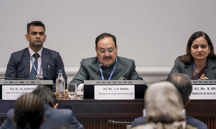 Nadda meets 'Reservation Hatao Andolan' protesters