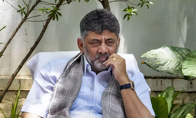 2-3 ದಿನಗಳಲ್ಲೇ ಸಂಪುಟ ಸರ್ಜರಿ? ಇಂದು ಸಿಎಂ ಡಿಕೆಶಿ ದಿಲ್ಲಿಗೆ ; "ಮಿನಿ' ಸಂಪುಟ ವಿಸ್ತರಣೆ