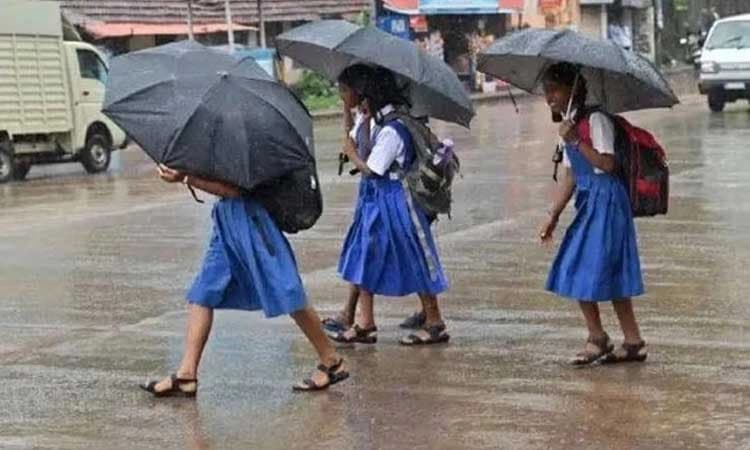 Karnataka: Show-cause notice issued after worms found in midday meal served to students in school