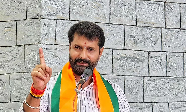 ಕಾಂಗ್ರೆಸ್‌ನದ್ದು ಹಾರ್ಡ್‌ವೇರ್‌ ಜೆಹಾದಿ, ಸಾಫ್ಟ್‌ವೇರ್‌ ಅರ್ಬನ್‌ ನಕ್ಸಲ್‌ ಮನೋಭಾವ 