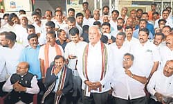 ಸಚಿವ ಸೋಮಣ್ಣ ಎದುರು ಶಾಸಕ ಇಕ್ಬಾಲ್‌ - ನಗರಸಭಾಧ್ಯಕ್ಷ ವಾಗ್ವಾದ!