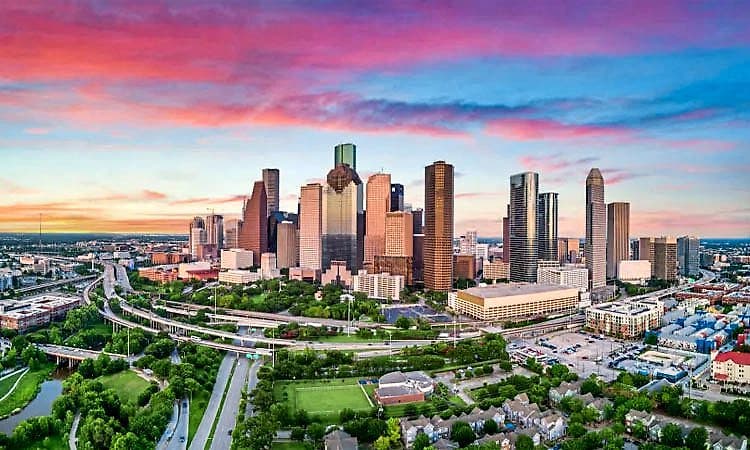 ಹ್ಯೂಸ್ಟನ್‌: ಗುರಿ, ನೆಮ್ಮದಿಯೊಂದಿಗೆ ಸಾಗುವ “ಅವಕಾಶಗಳ” ನಗರ!