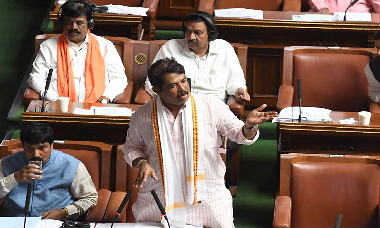 ಸದನದಲ್ಲಿ ‘ರಾಜ್ಯಪಾಲರ  ಅಧಿಕಾರ ವ್ಯಾಪ್ತಿ’ ಜಟಾಪಟಿ