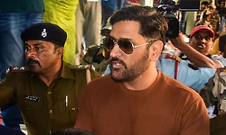 ಭೂಮಿ ಬಳಕೆ ಅಕ್ರಮ: ಧೋನಿಗೆ ಜಾರ್ಖಂಡ್‌ ಸರ್ಕಾರ ನೋಟಿಸ್‌