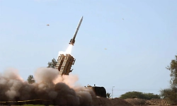 Israel Attack:ಭಾರತೀಯರಿಗೆ ಸಂದೇಶ ರವಾನೆ:ಇಸ್ರೇಲ್‌ ದಾಳಿಗೆ ನಲುಗಿದ ಇರಾನ್‌, ಖಮೇನಿ  ಗುರಿ