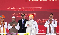 INC ಮುಸ್ಲಿಂ ಲೀಗ್-ಮಾವೋವಾದಿ ಕಾಂಗ್ರೆಸ್ ಆಗಿ ಮಾರ್ಪಟ್ಟಿದೆ: ಮೋದಿ ಕಿಡಿ