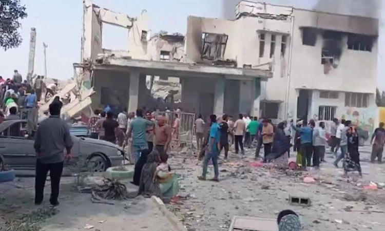 Israel Strike: ಇರಾನ್‌ ಶಾಲೆ ಮೇಲೆ ಇಸ್ರೇಲ್‌ ದಾಳಿ-30ಕ್ಕೂ ಅಧಿಕ ವಿದ್ಯಾರ್ಥಿನಿಯರ ಸಾವು